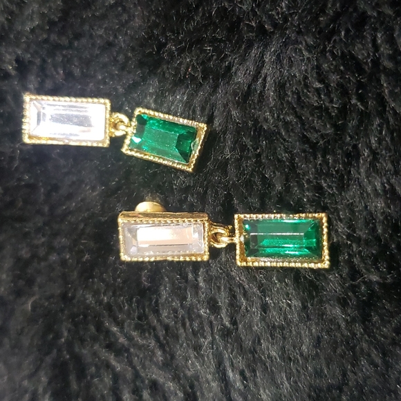 Jewelry - Vintage Earings